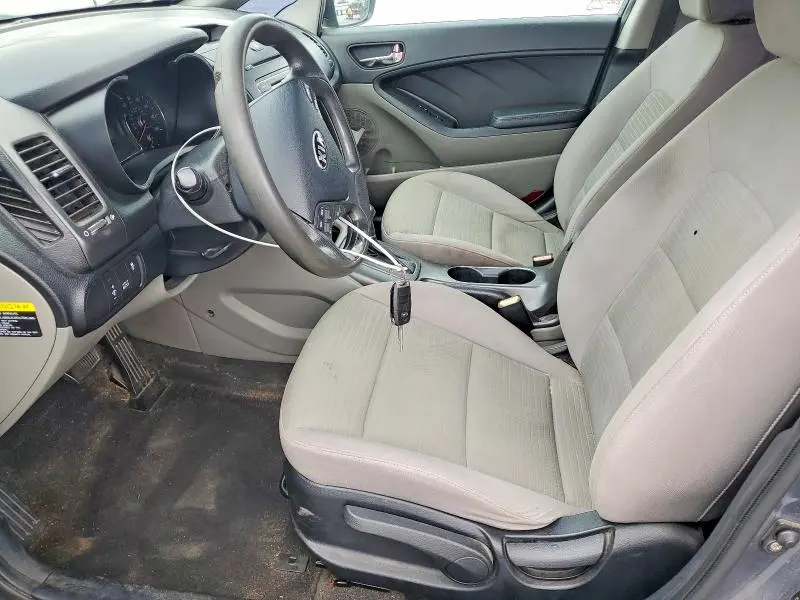 2015 KIA FORTE LX  