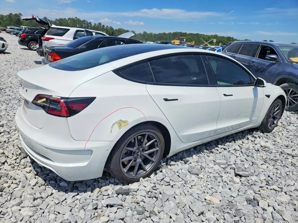 2021 TESLA MODEL 3   
