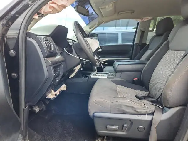 2017 TOYOTA TUNDRA CREWMAX SR5  