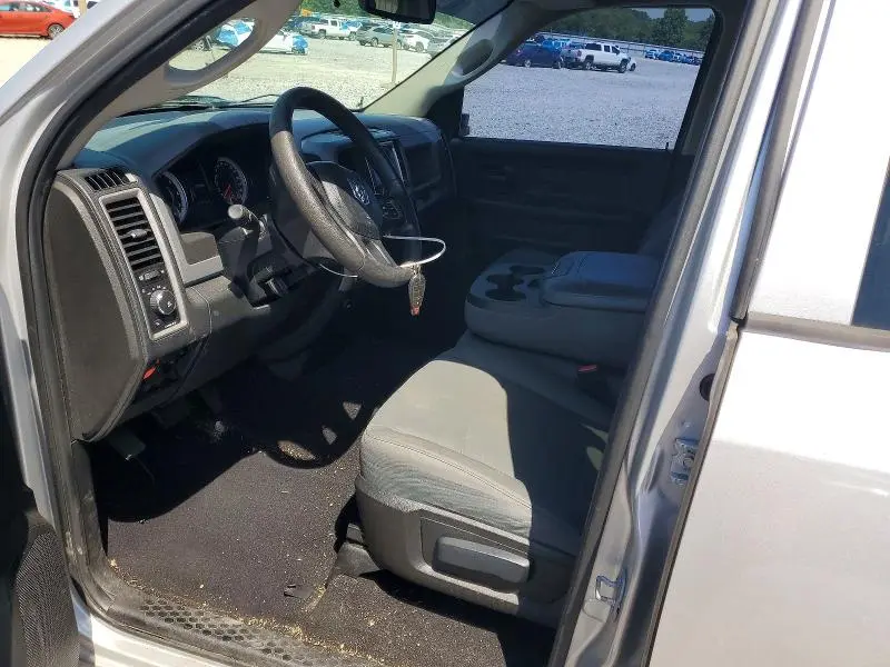 2016 RAM 1500 ST  