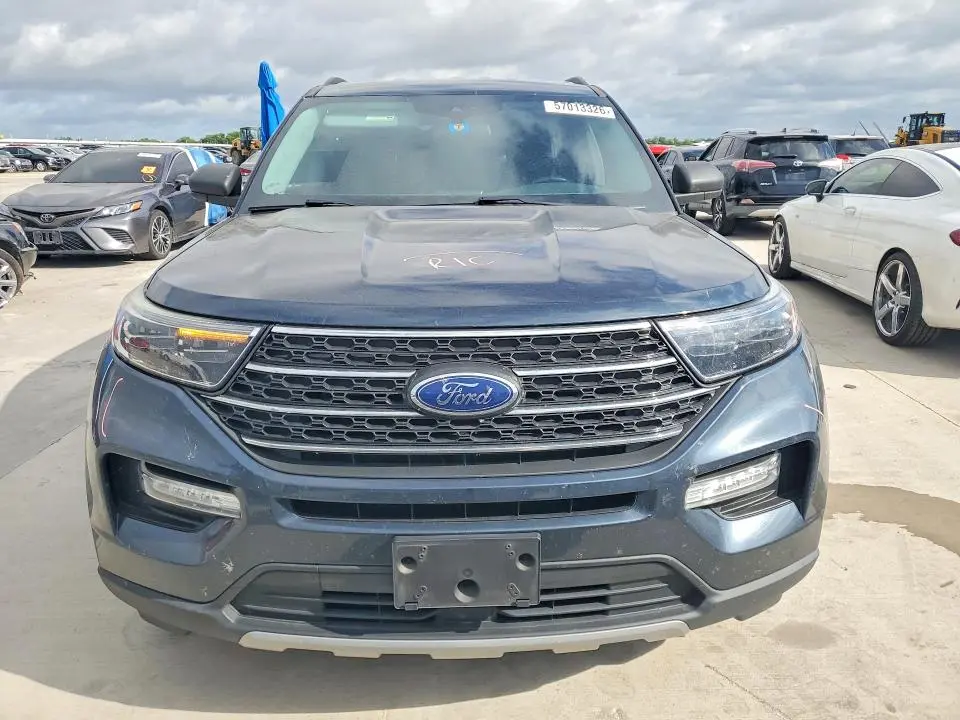 2022 FORD EXPLORER XLT  