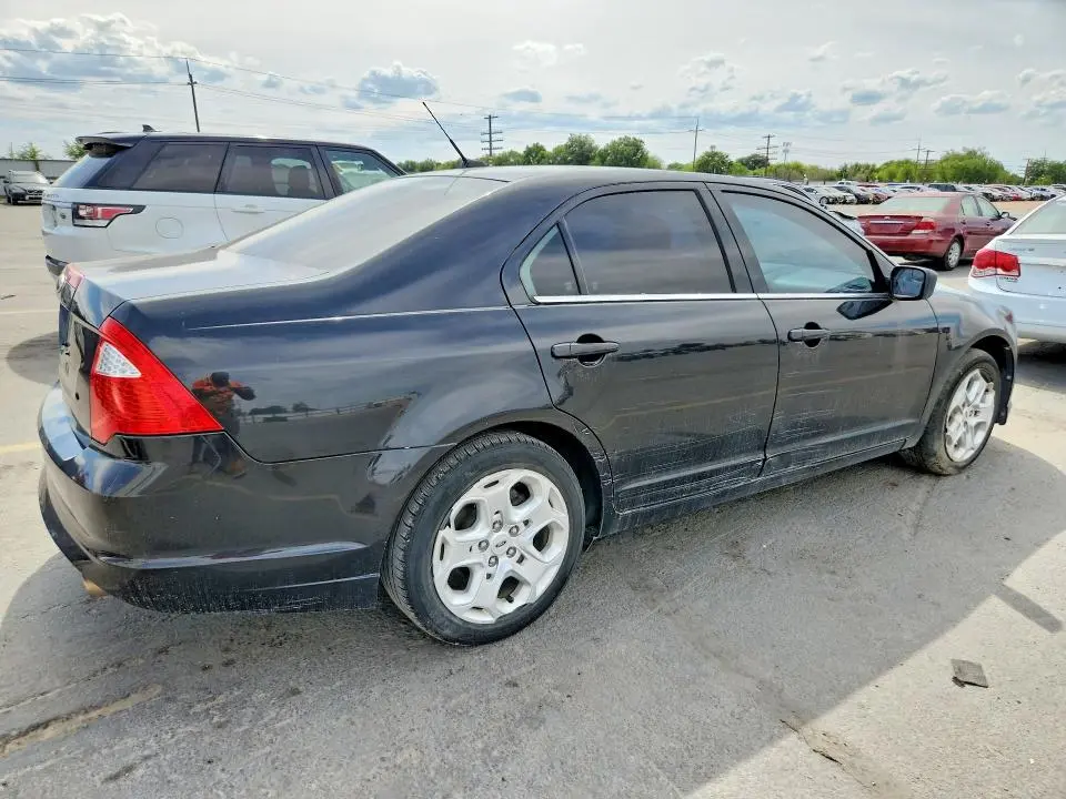 2011 FORD FUSION SE  
