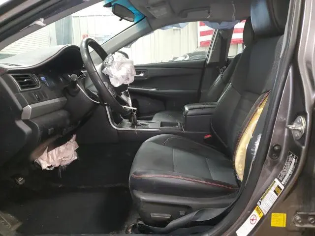 2016 TOYOTA CAMRY LE  