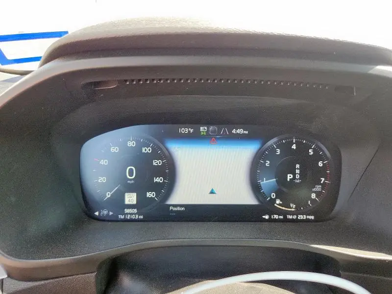 2021 VOLVO XC40 T5 MOMENTUM  