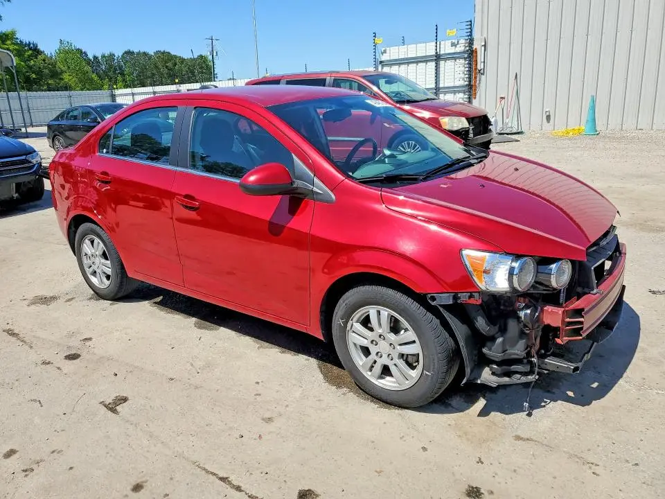 2016 CHEVROLET SONIC LT  