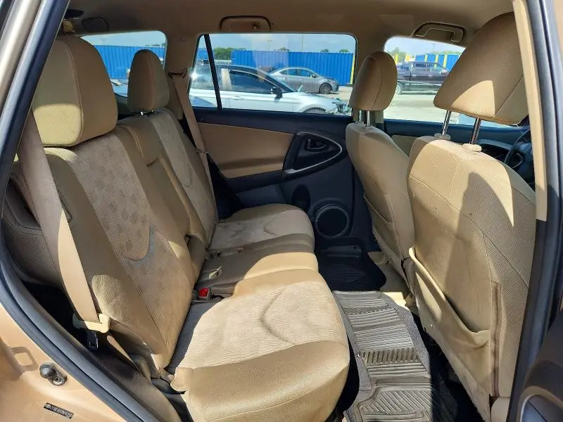 2011 TOYOTA RAV4 BASE  