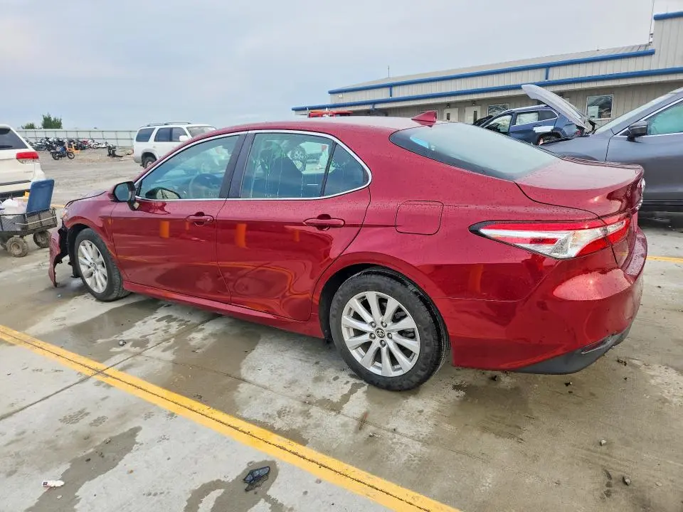 2020 TOYOTA CAMRY LE  