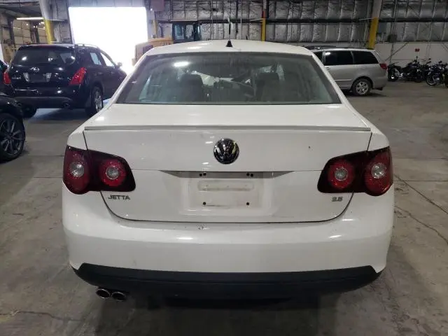 2010 VOLKSWAGEN JETTA S  