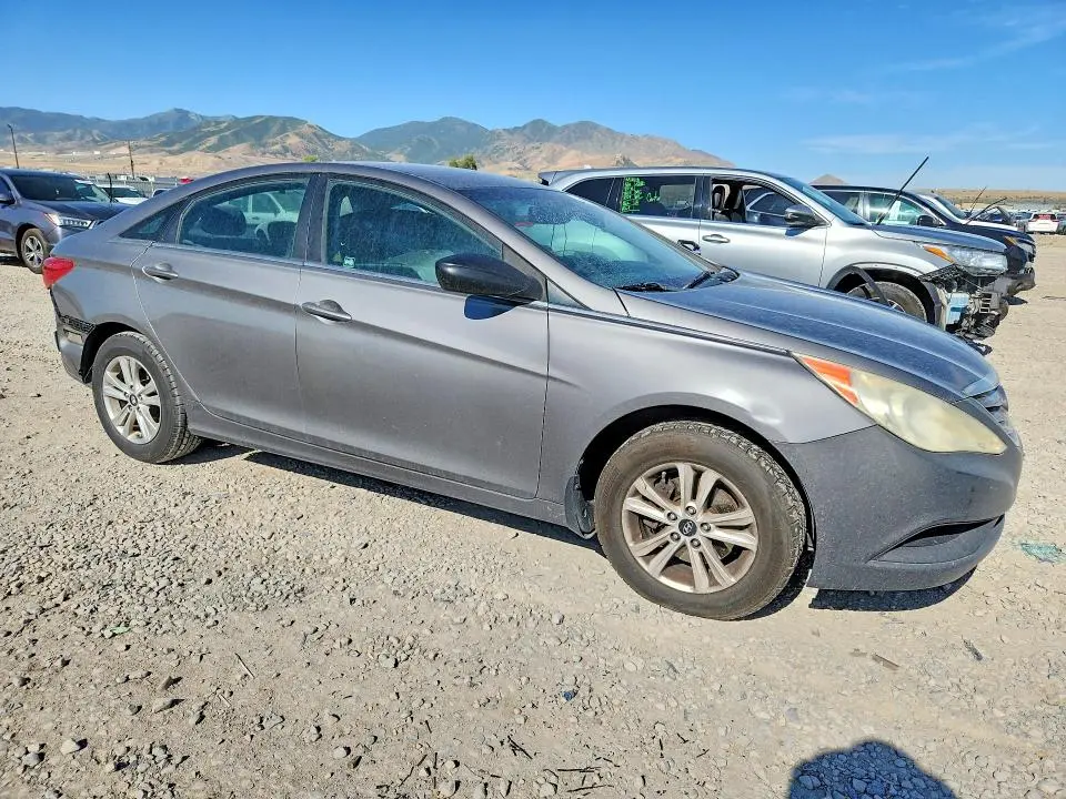 2011 HYUNDAI SONATA GLS  