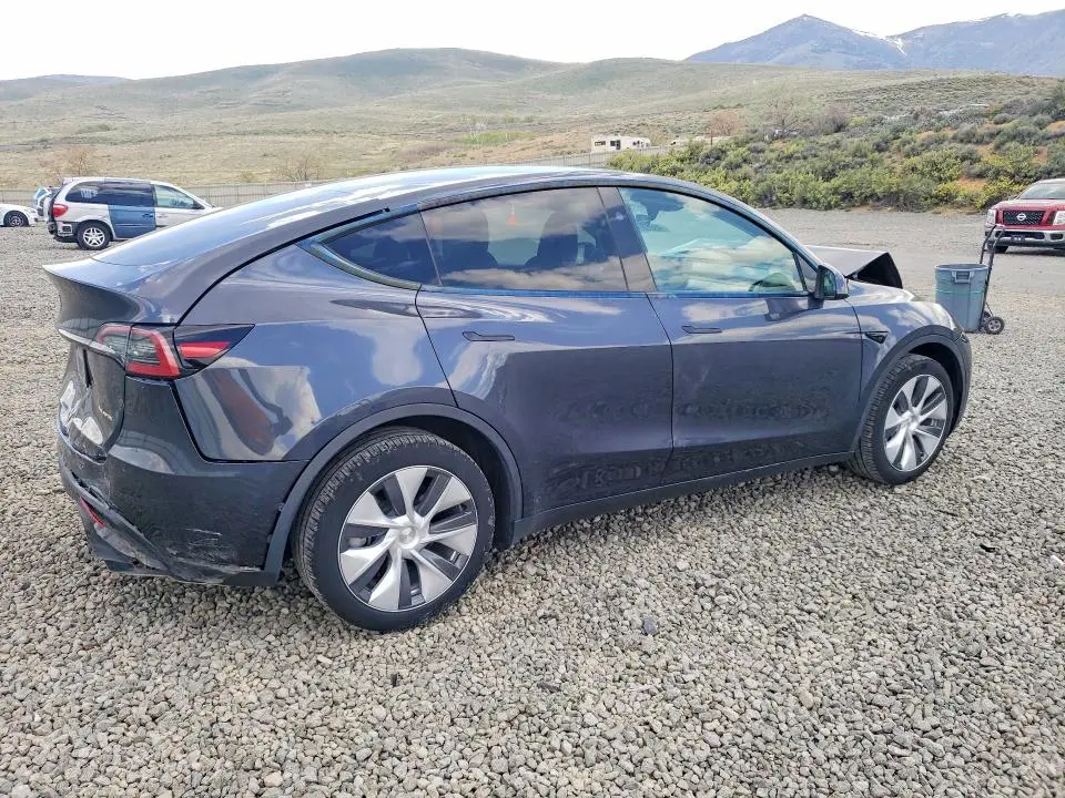 2024 TESLA MODEL Y   