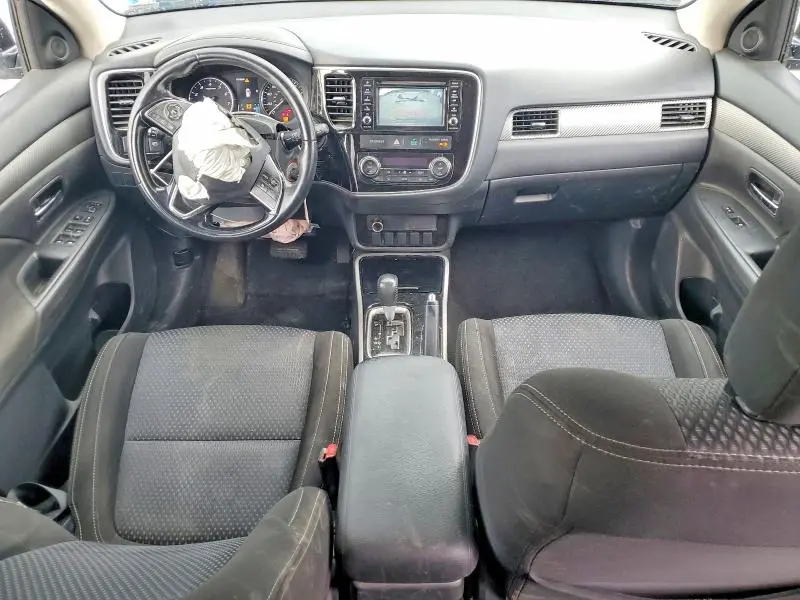 2017 MITSUBISHI OUTLANDER ES  
