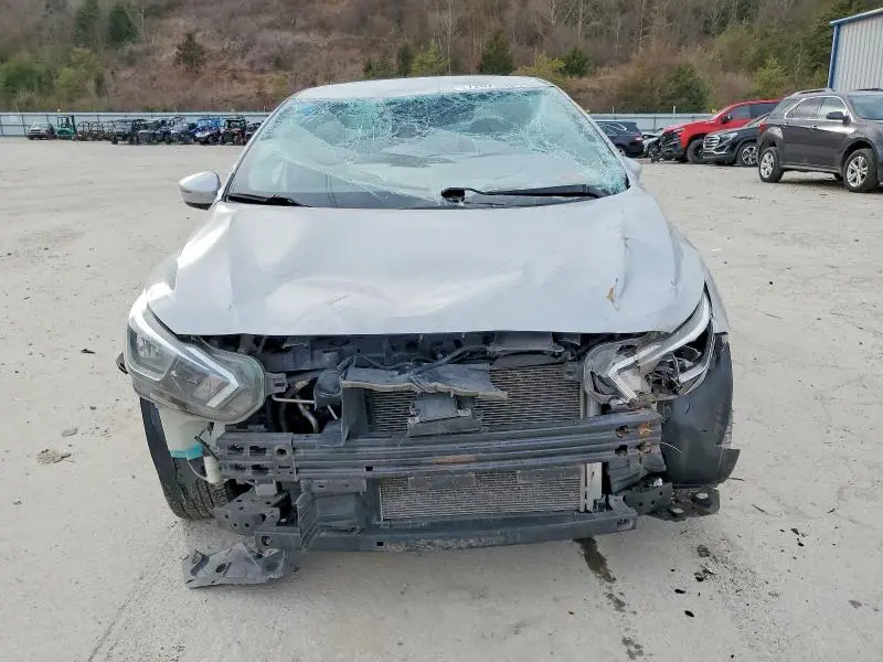 2020 NISSAN VERSA SV  