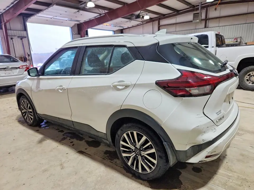 2024 NISSAN KICKS SV  