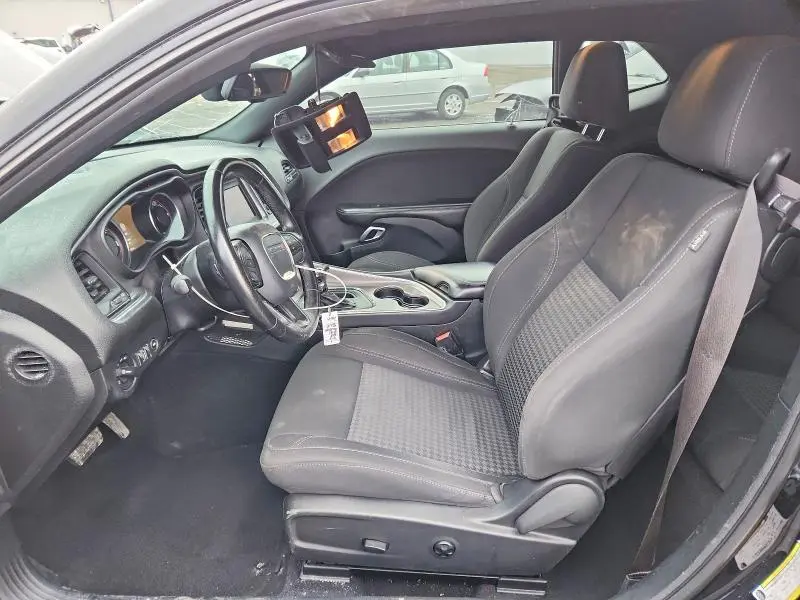 2019 DODGE CHALLENGER SXT  