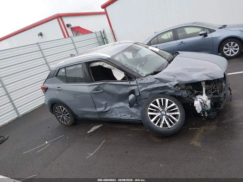 2021 NISSAN KICKS SV XTRONIC CVT
