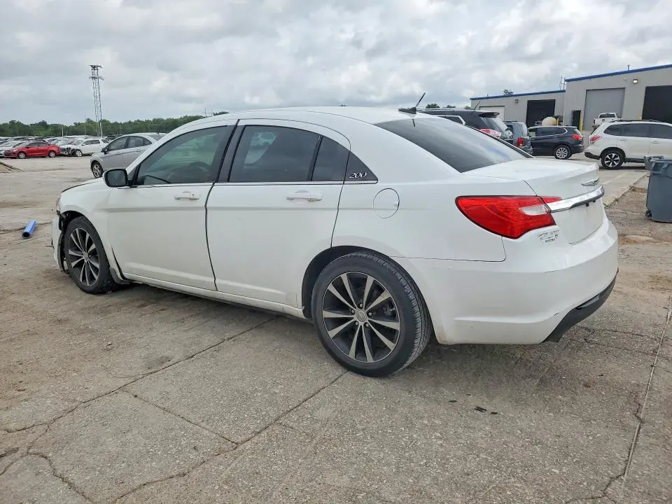 2013 CHRYSLER 200 LIMITED  