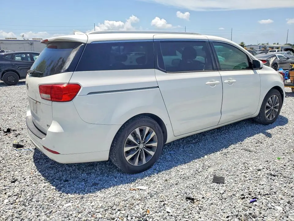 2016 KIA SEDONA   
