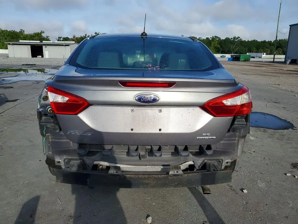 2014 FORD FOCUS SE  