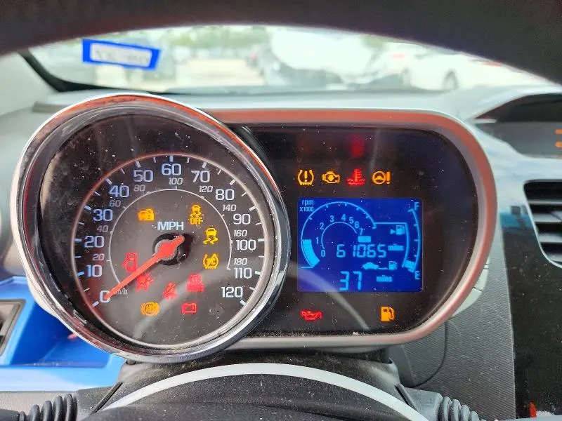 2014 CHEVROLET SPARK 1LT  