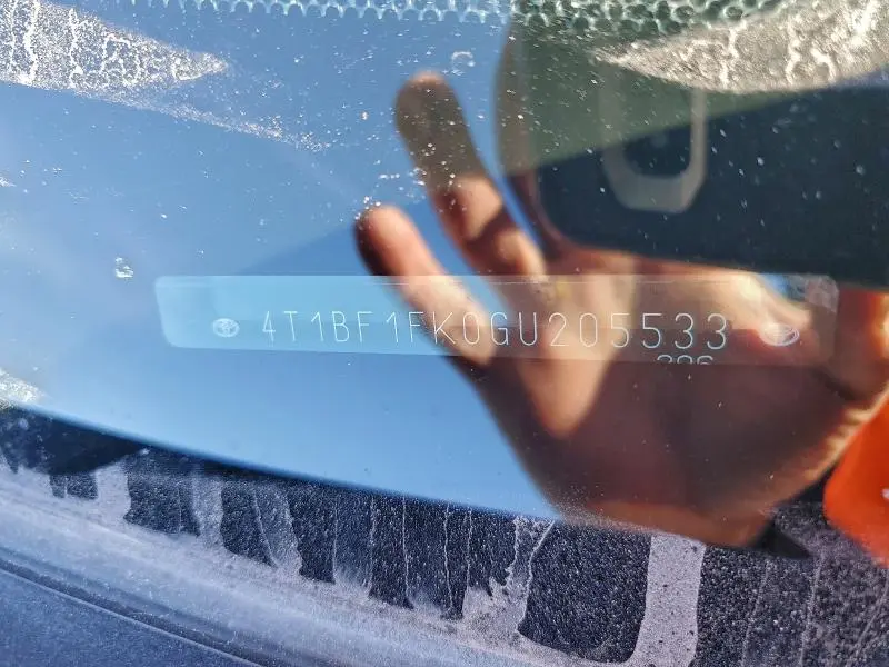 2016 TOYOTA CAMRY LE  