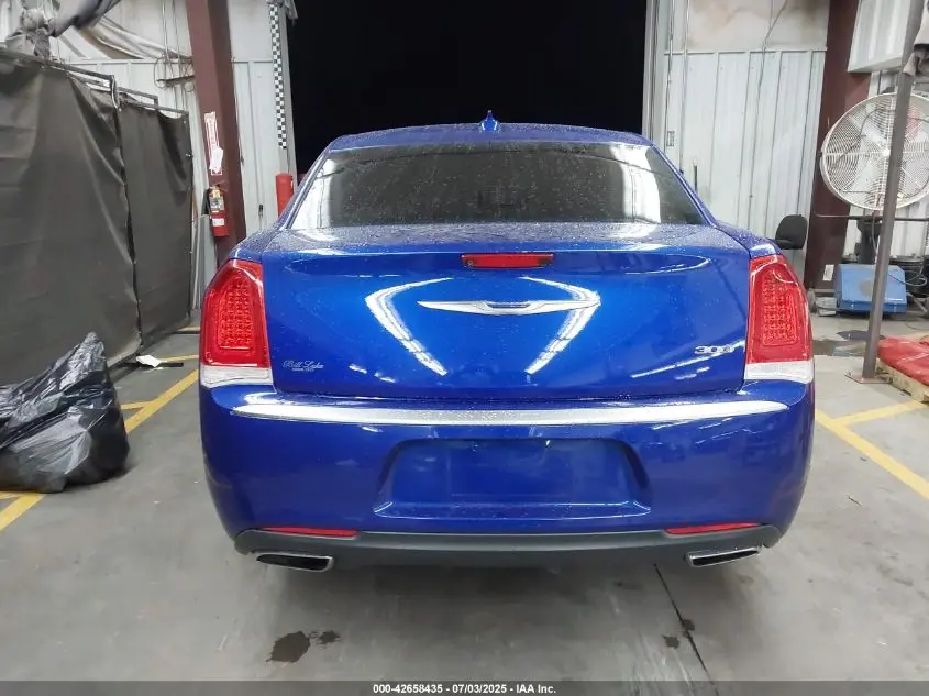 2018 CHRYSLER 300 TOURING