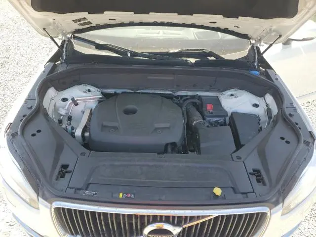 2017 VOLVO XC90 T6  