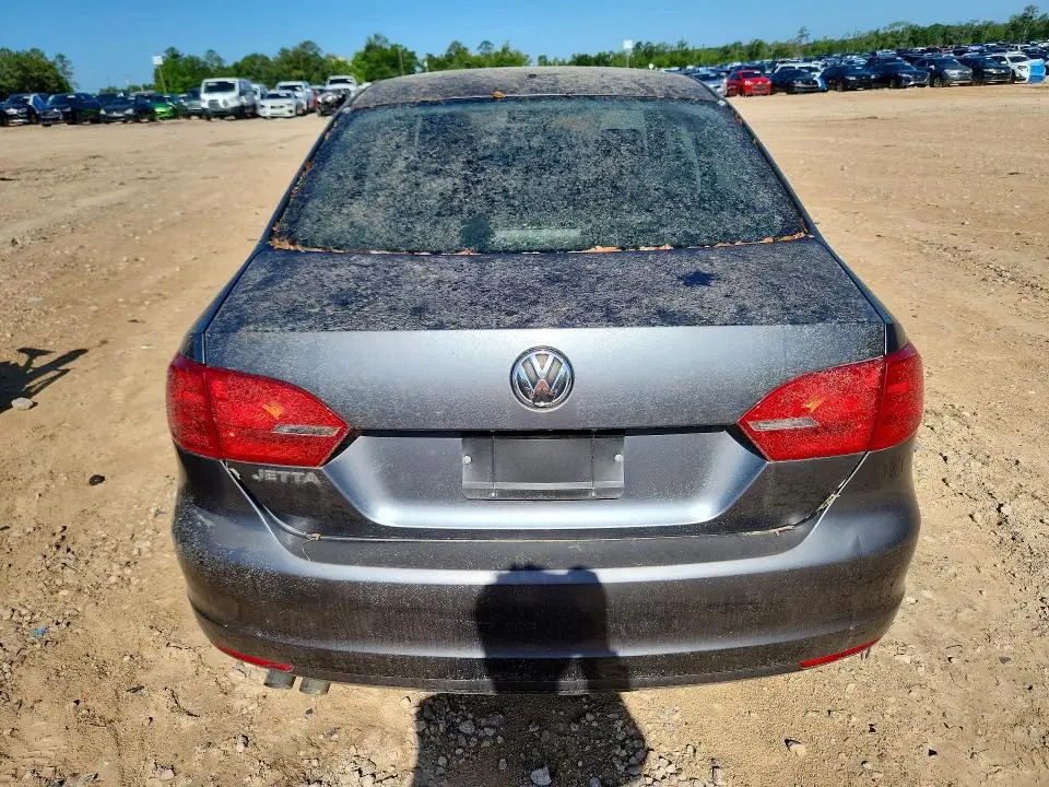 2014 VOLKSWAGEN JETTA BASE  