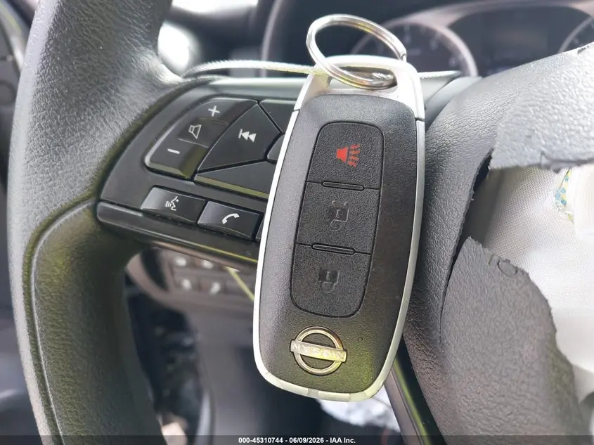 2024 NISSAN KICKS S XTRONIC CVT