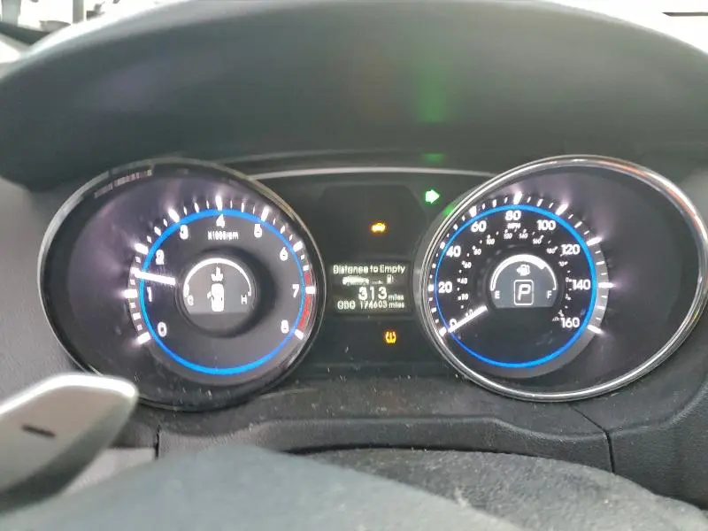 2013 HYUNDAI SONATA SE  