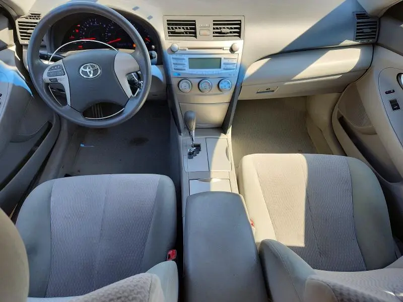 2011 TOYOTA CAMRY LE  