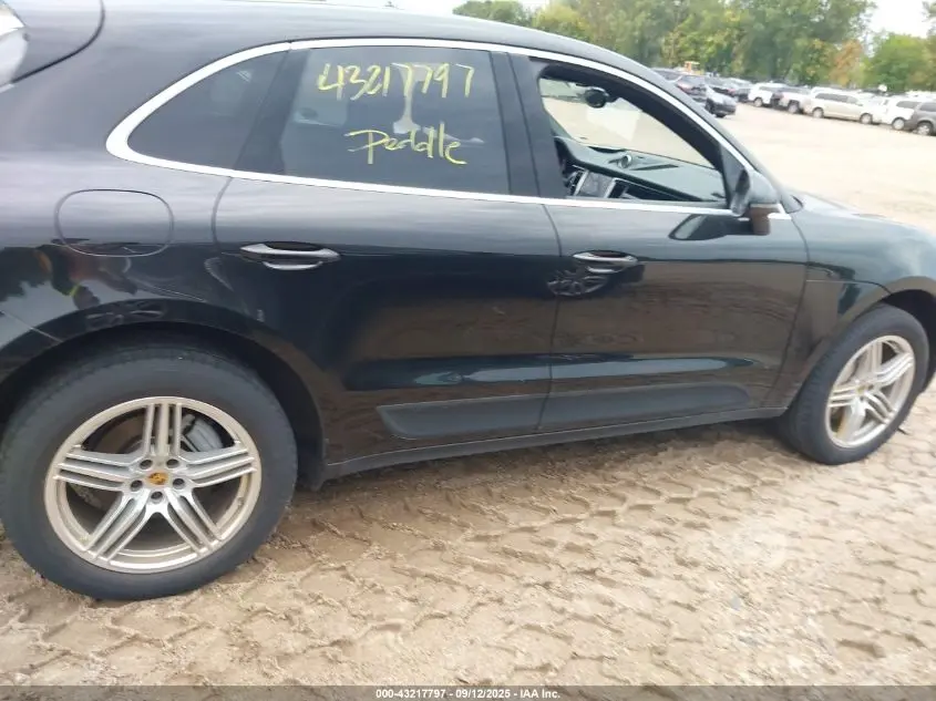 2017 PORSCHE MACAN S