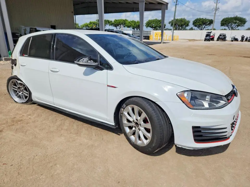2016 VOLKSWAGEN GTI S/SE  