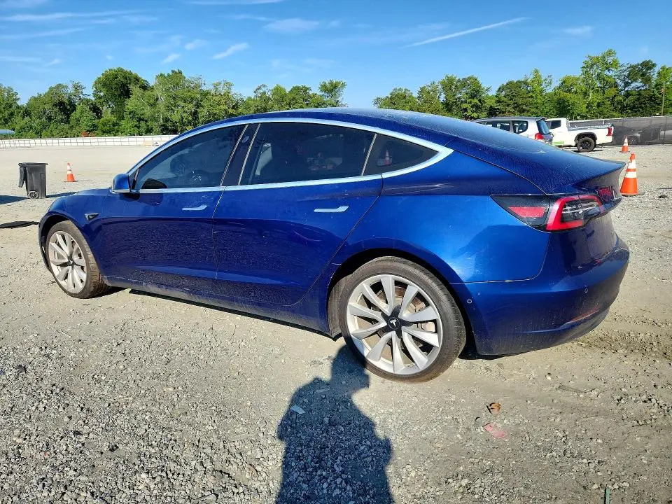 2018 TESLA MODEL 3   