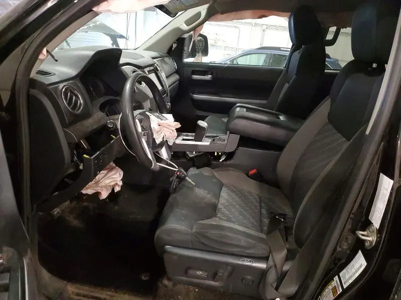 2018 TOYOTA TUNDRA CREWMAX SR5  