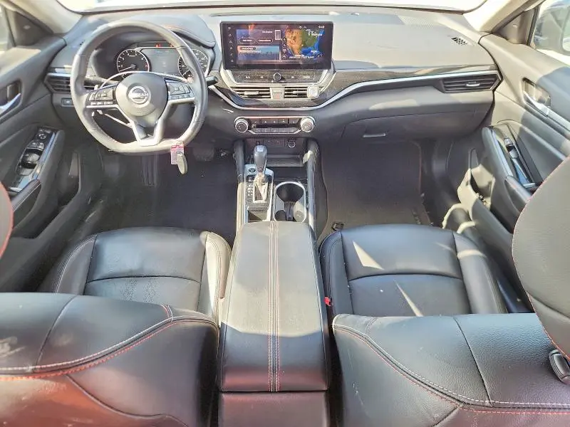 2024 NISSAN ALTIMA SR  