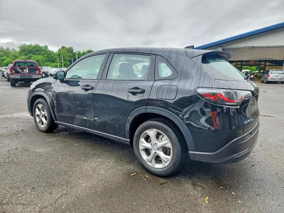 2025 HONDA HR-V LX  
