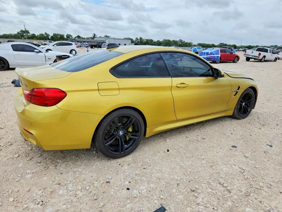 2015 BMW M4   