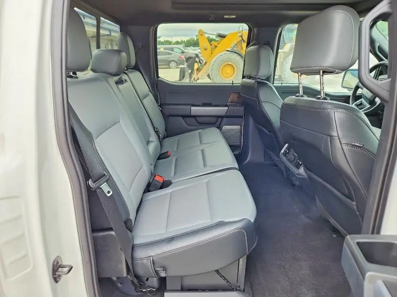 2023 FORD F150 LIGHTNING PRO  