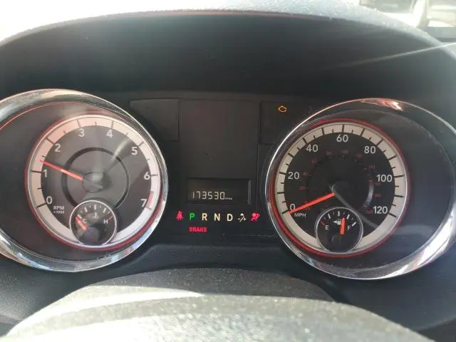 2014 DODGE GRAND CARAVAN SE  