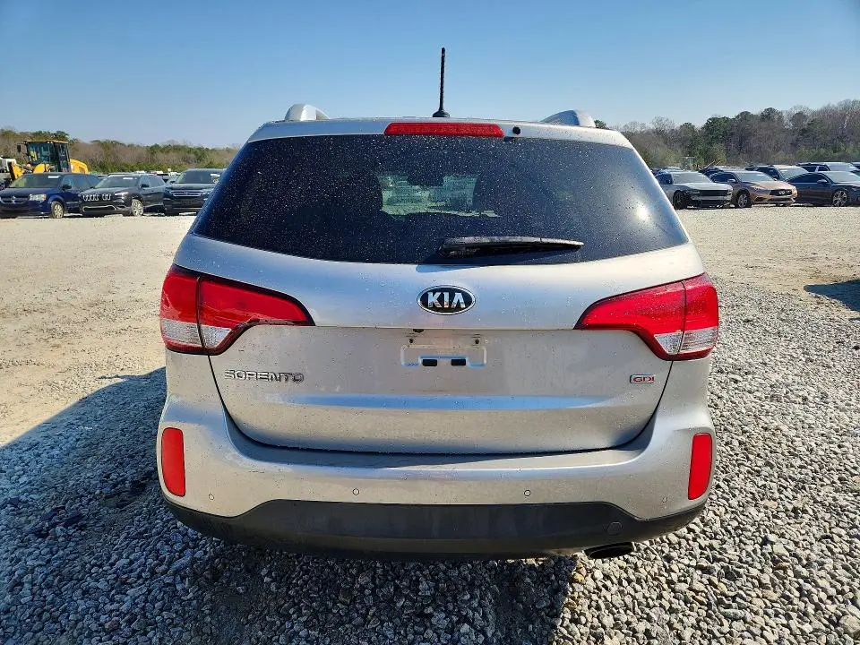 2015 KIA SORENTO LX  