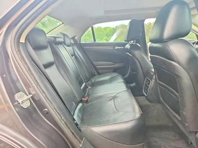 2016 CHRYSLER 300C   