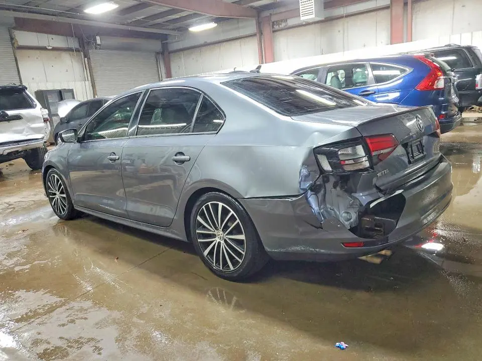 2016 VOLKSWAGEN JETTA SPORT  