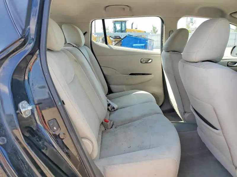 2014 NISSAN LEAF SV  
