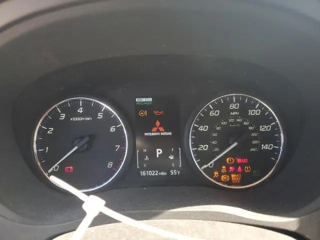 2017 MITSUBISHI OUTLANDER SE  