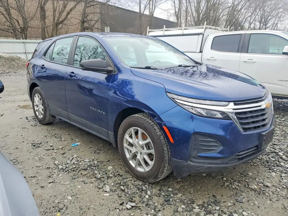 2022 CHEVROLET EQUINOX LS  