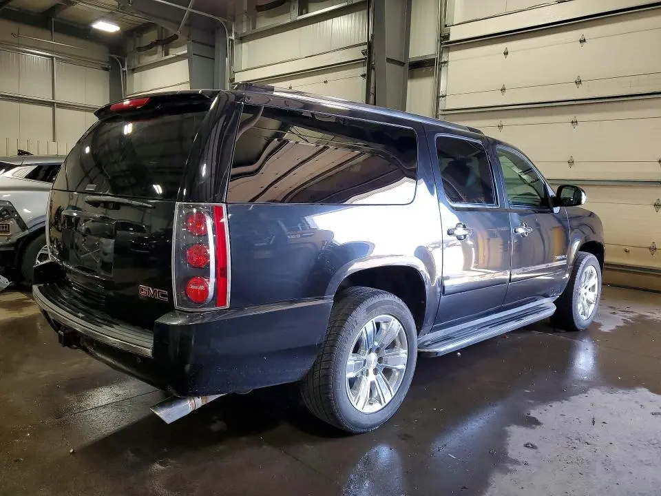2011 GMC YUKON XL DENALI  