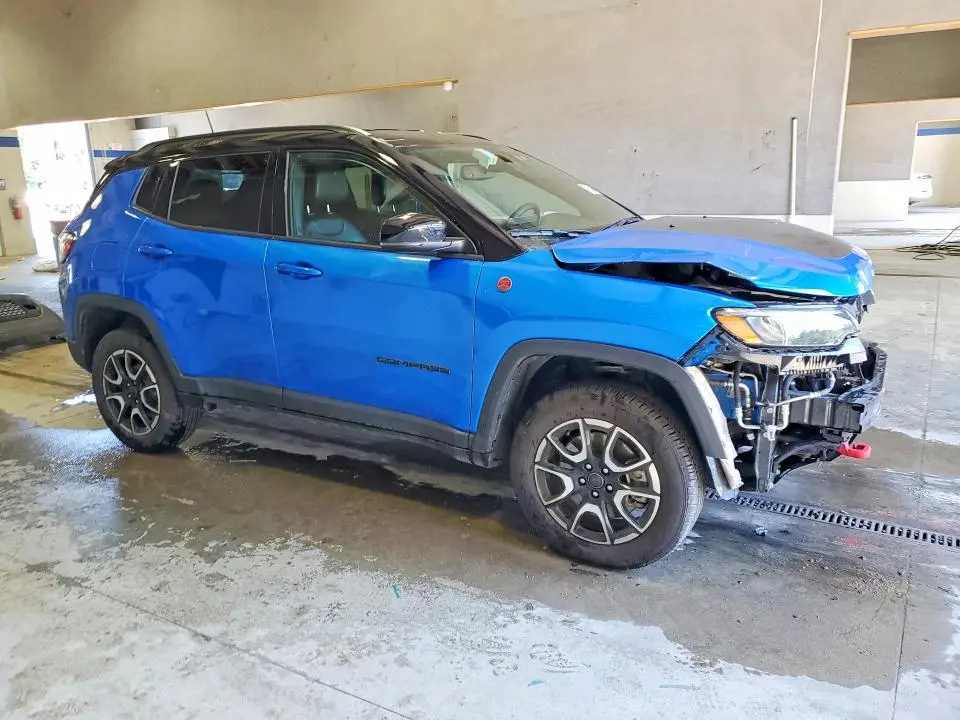 2025 JEEP COMPASS TRAILHAWK  