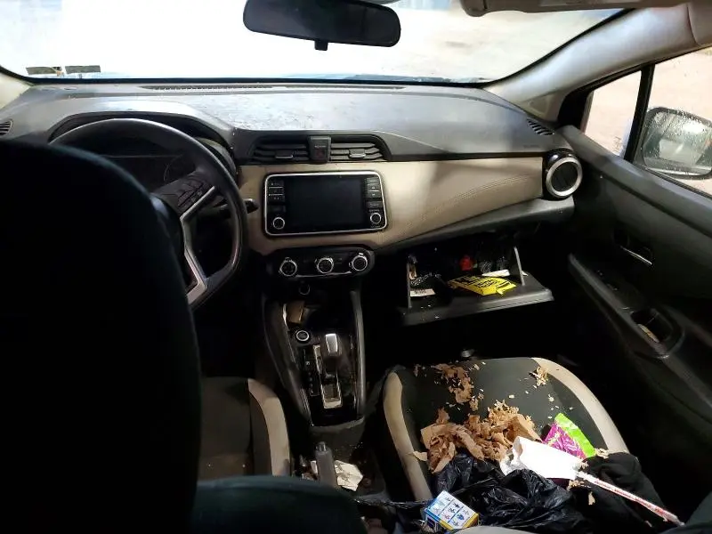 2020 NISSAN VERSA SV  