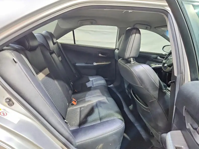 2014 TOYOTA CAMRY SE  
