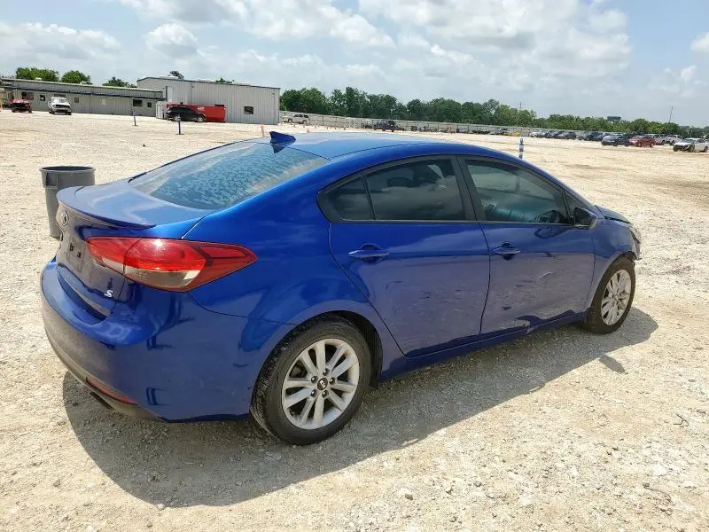 2017 KIA FORTE LX  